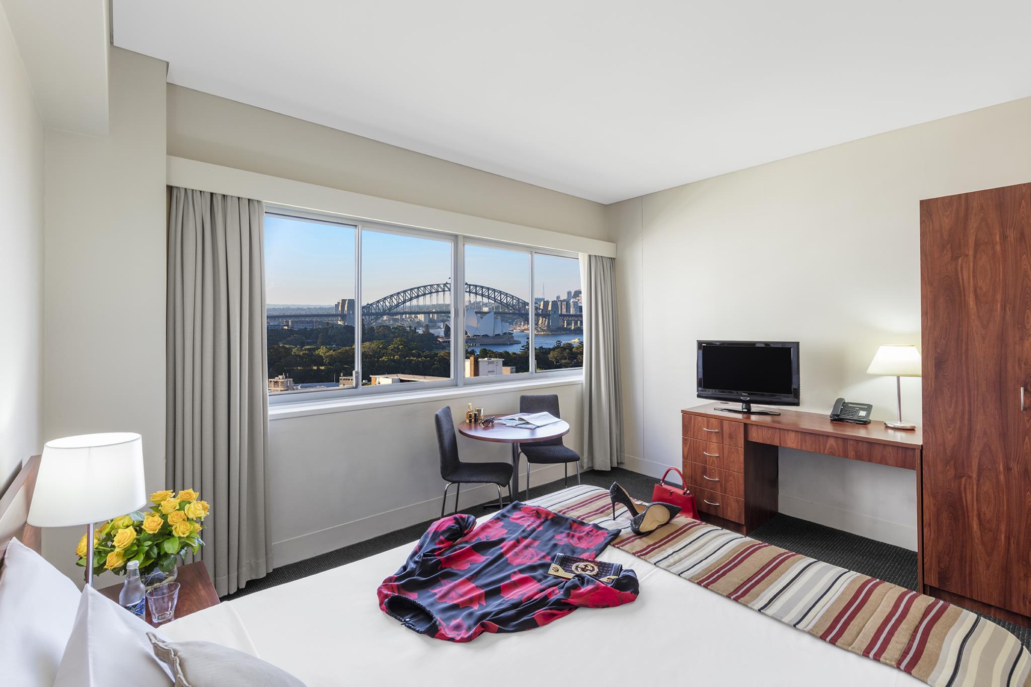Macleay 4* Sidney