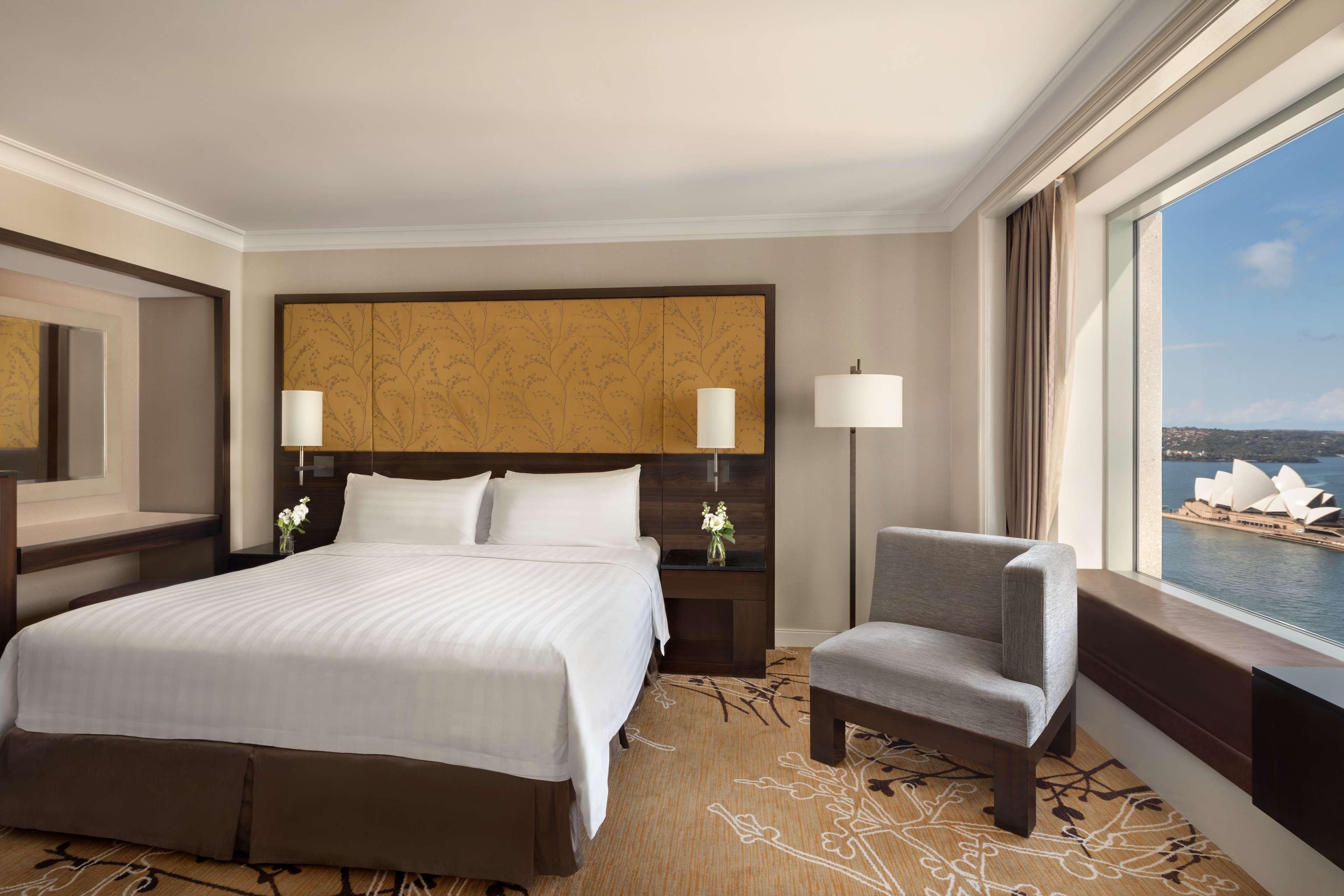 Shangri-la Hotel