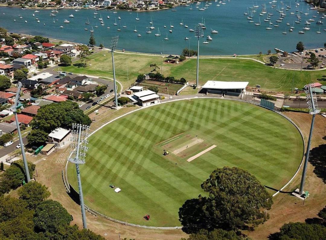 4 Bedroom House 500m To Drummoyne Bay Run *
