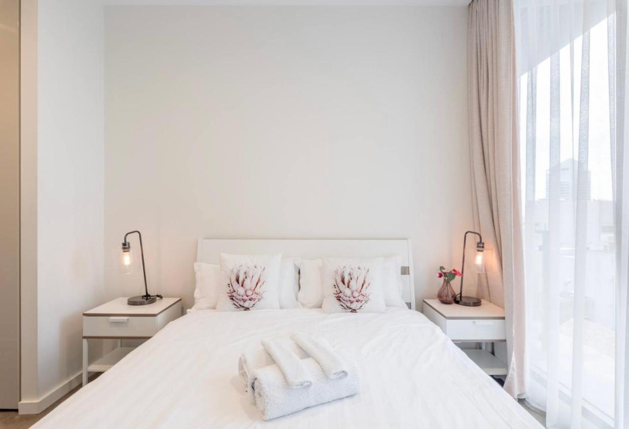 Apartment Cbd Modern 2 Bedroom *