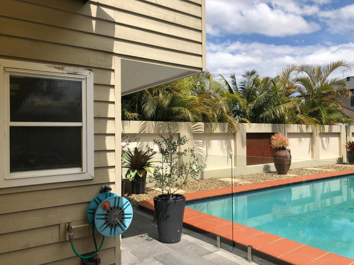 With Pool & Bbq - 10 Kms From Cbd * Sydney