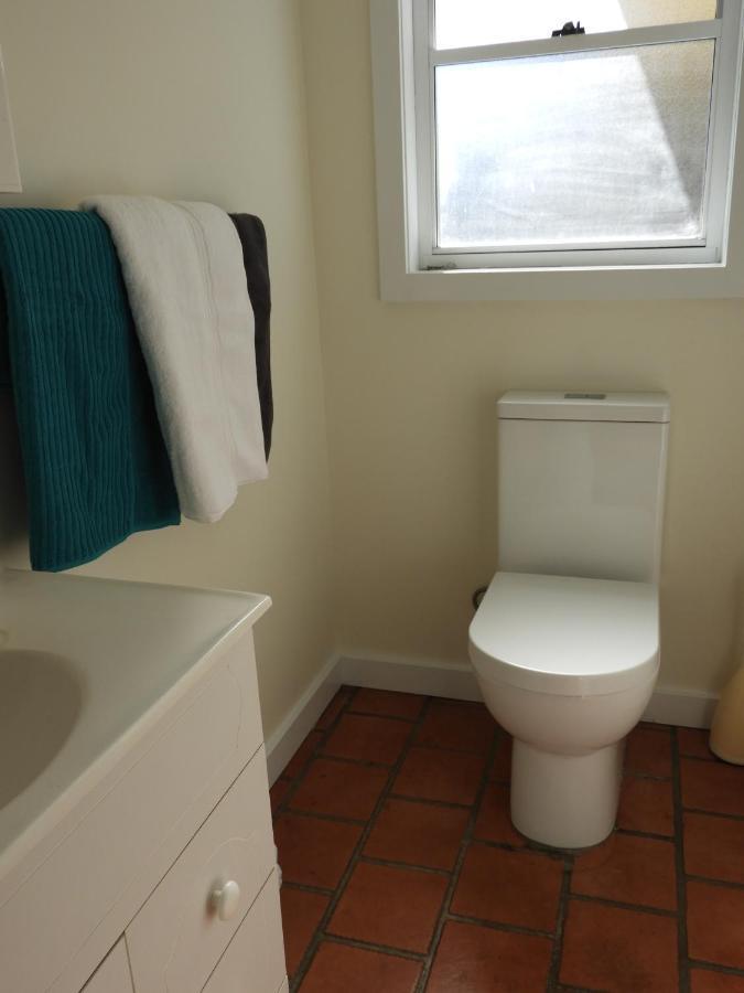 With Pool & Bbq - 10 Kms From Cbd Sydney
