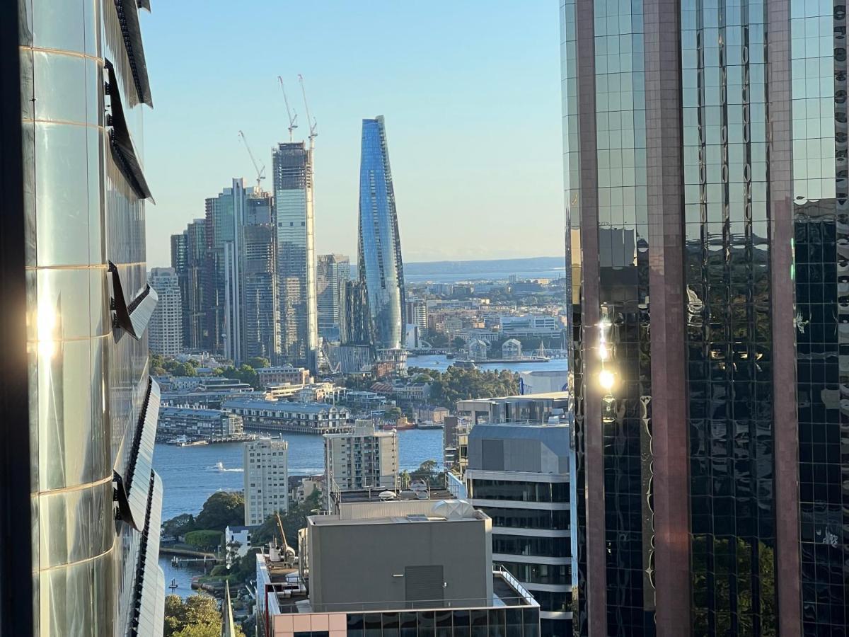 Apartment The Alexander - Harbour Views, Parking, Pool, 24hr Concierge Sydney