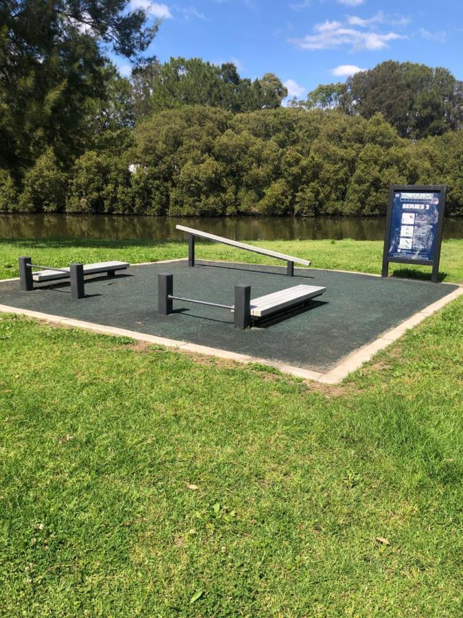 Holiday home With Pool & Bbq - 10 Kms From Cbd