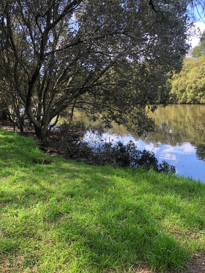 With Pool & Bbq - 10 Kms From Cbd Holiday home Sydney