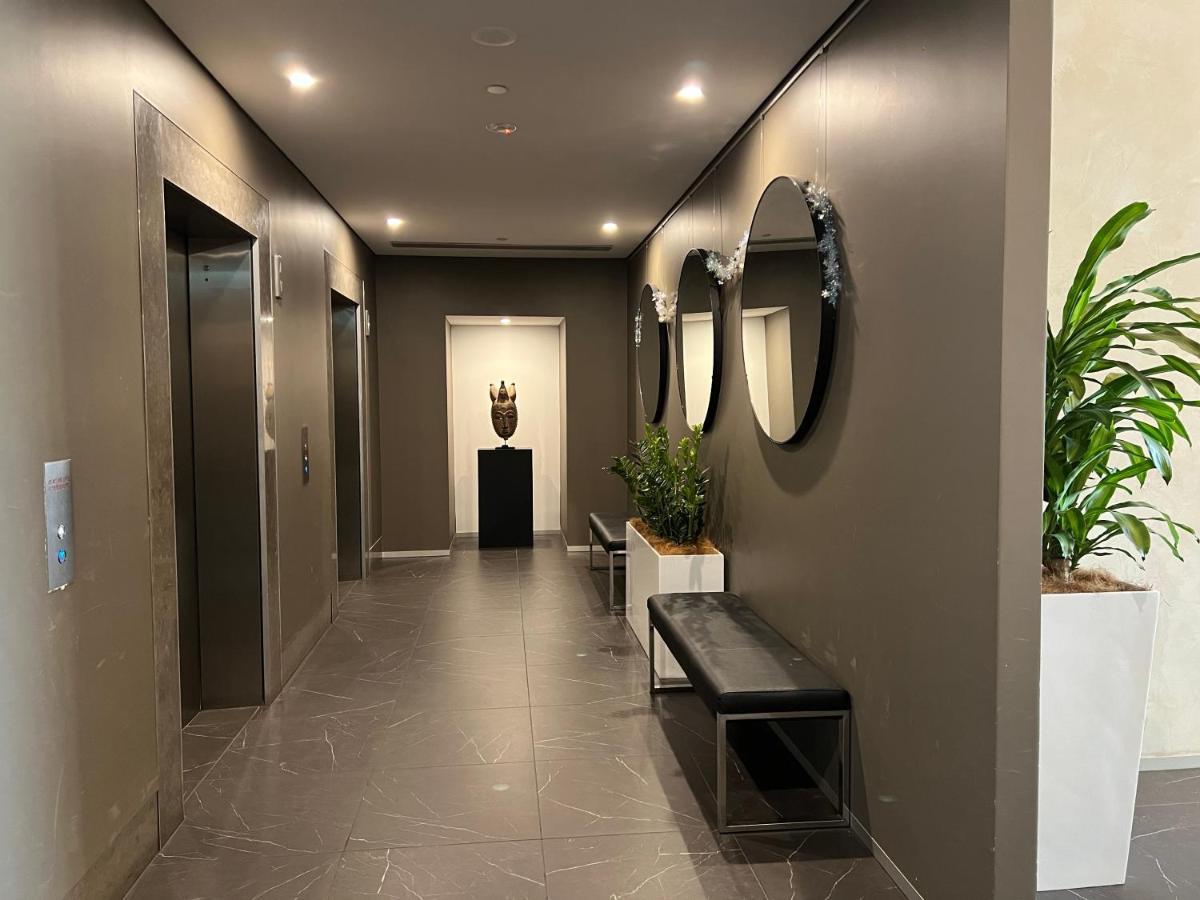Apartment The Alexander - Harbour Views, Parking, Pool, 24hr Concierge Sydney