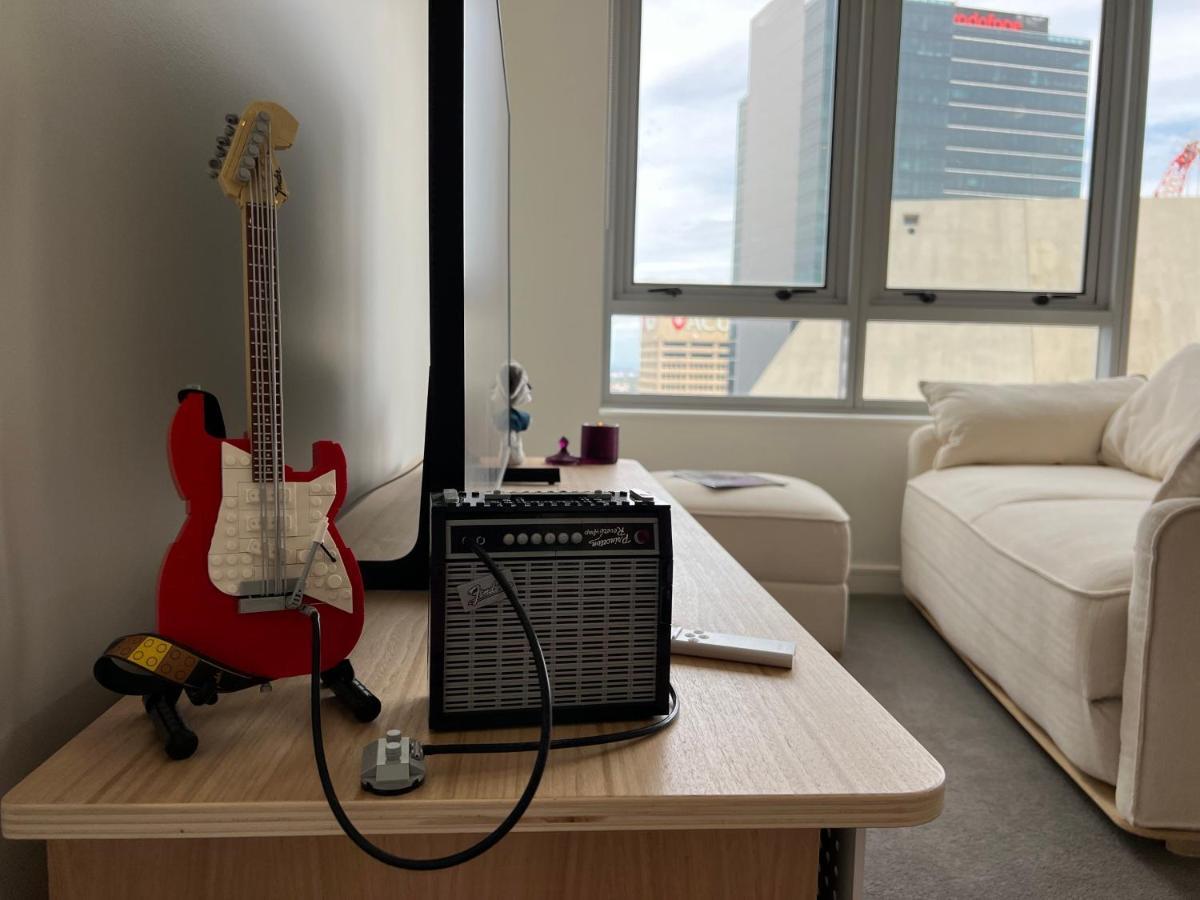 The Alexander - Harbour Views, Parking, Pool, 24hr Concierge *