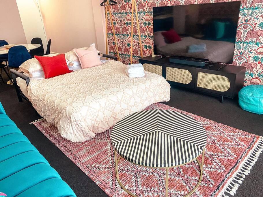 Darling Harbour Stunning Location With Pool, Gym, Wifi, Netflix Sydney