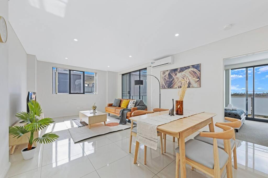 Aircabin｜carlingford｜lovely｜2 Beds Apt + Parking Apartamento *