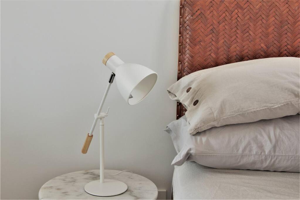 New Spacious 1 Bedroom Rosebery Apartment