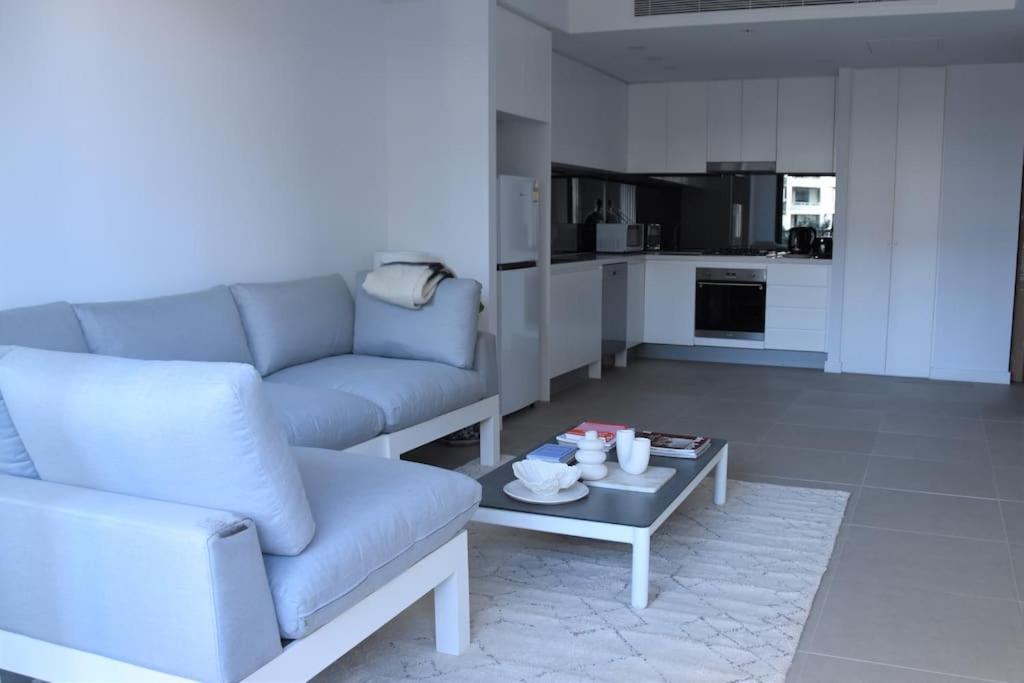 Apartment New Spacious 1 Bedroom Rosebery