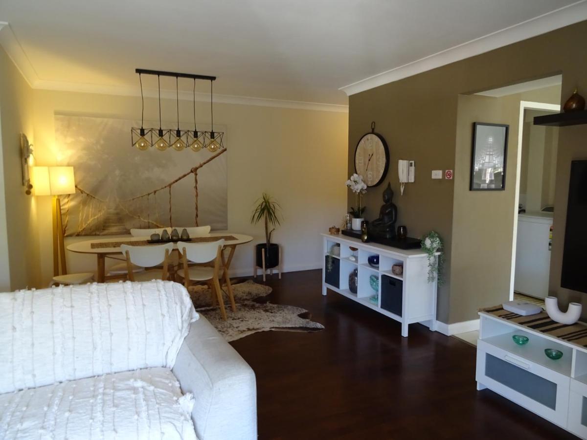 Apartment Sunny 2 Bed Restaurants At Door Pets O.k Sydney