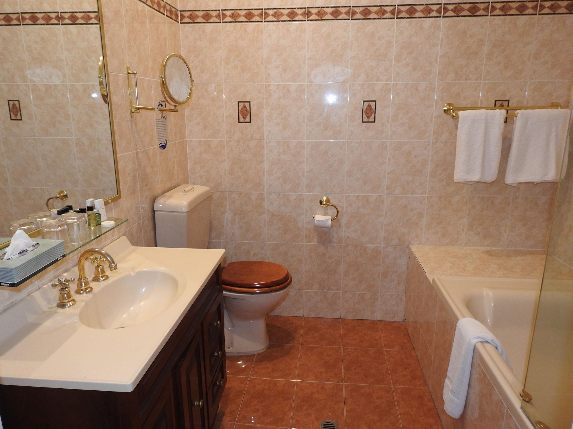 Manor Boutique Hotel 4*