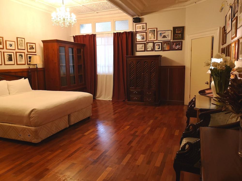 Manor Boutique Hotel 4*