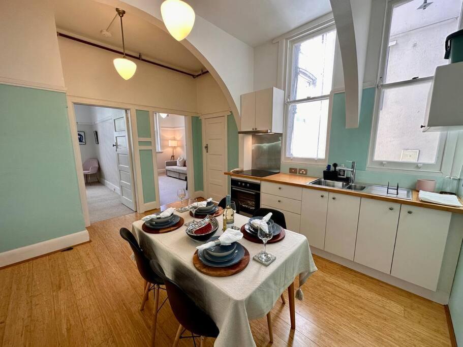 Apartment Chic 1-bed Unit At Potts Point Sydney