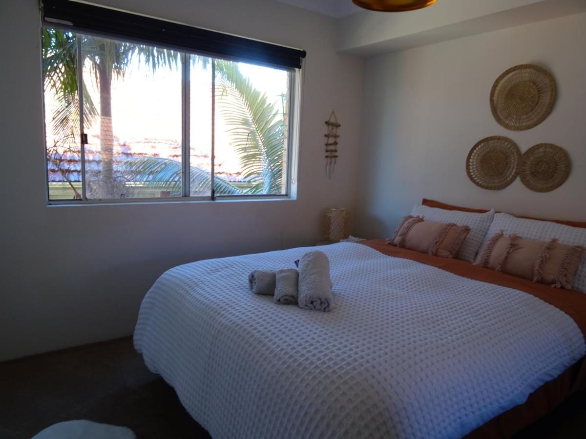 Sunny 2 Bed Restaurants At Door Pets O.k Apartment *