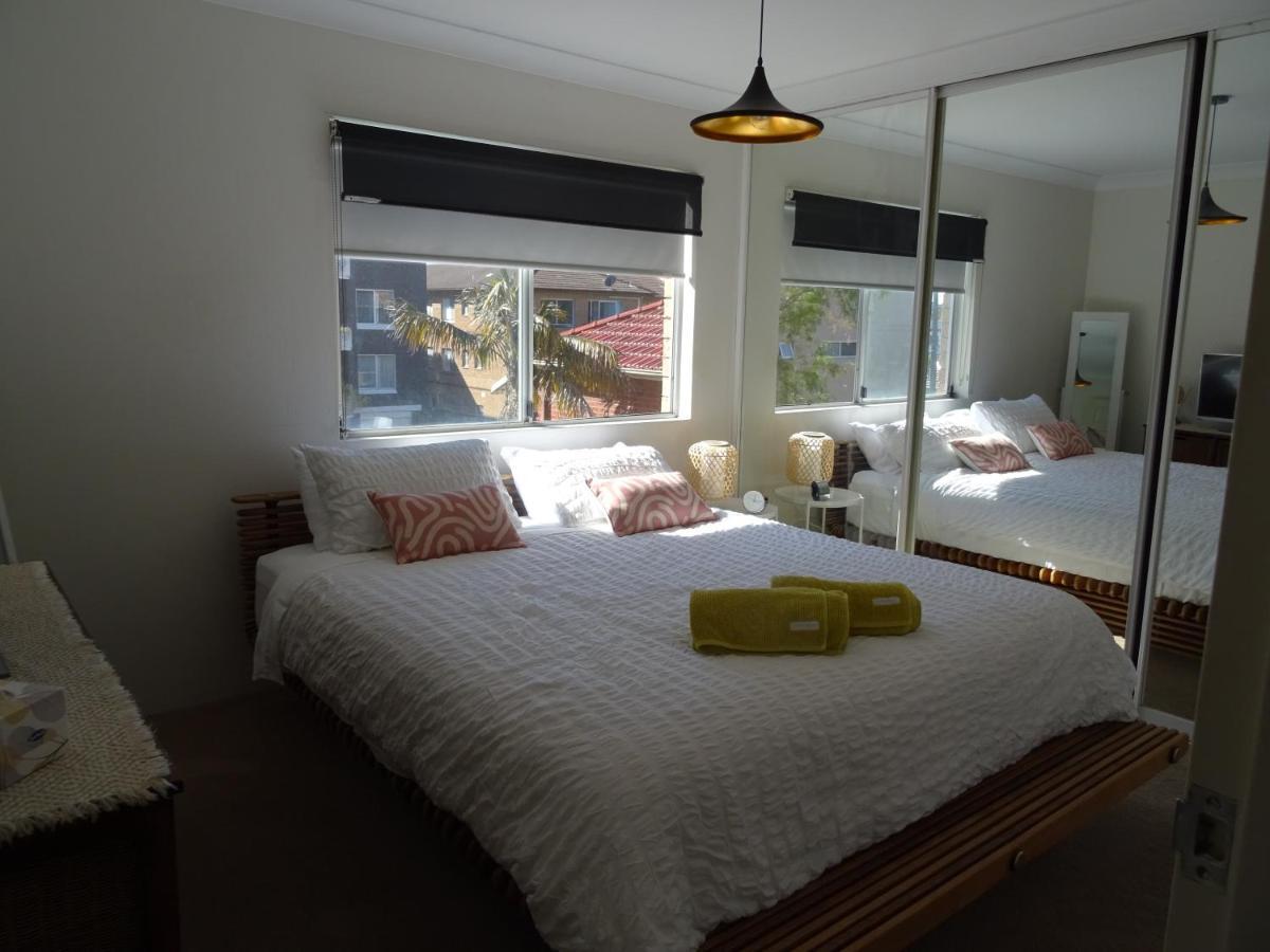 Sunny 2 Bed Restaurants At Door Pets O.k Sydney