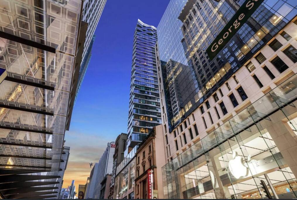Cbd Luxury Furnished & Views *