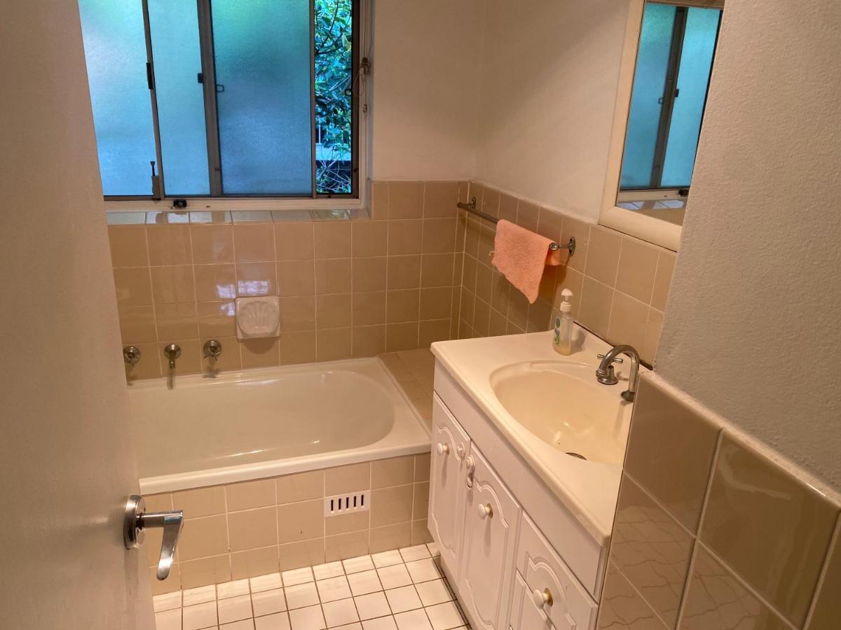 2bedroom Entire Unit Freeparking Walktotrain&ferry * Sydney