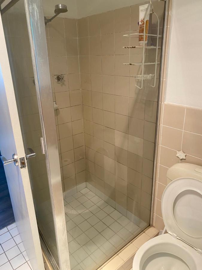 Apartment 2bedroom Entire Unit Freeparking Walktotrain&ferry *