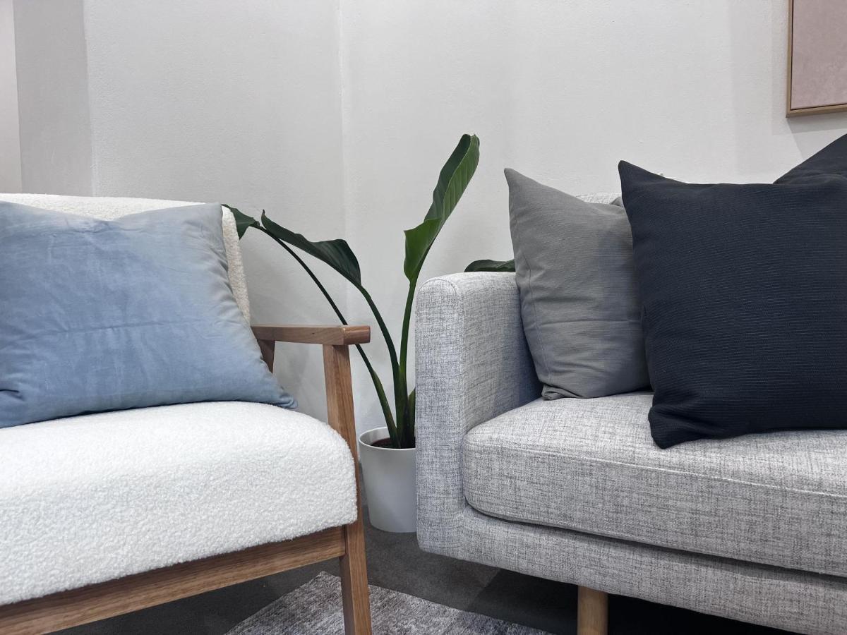 Apartment Chic 3-br Terrace - Prime Location, Modern Comforts Sydney