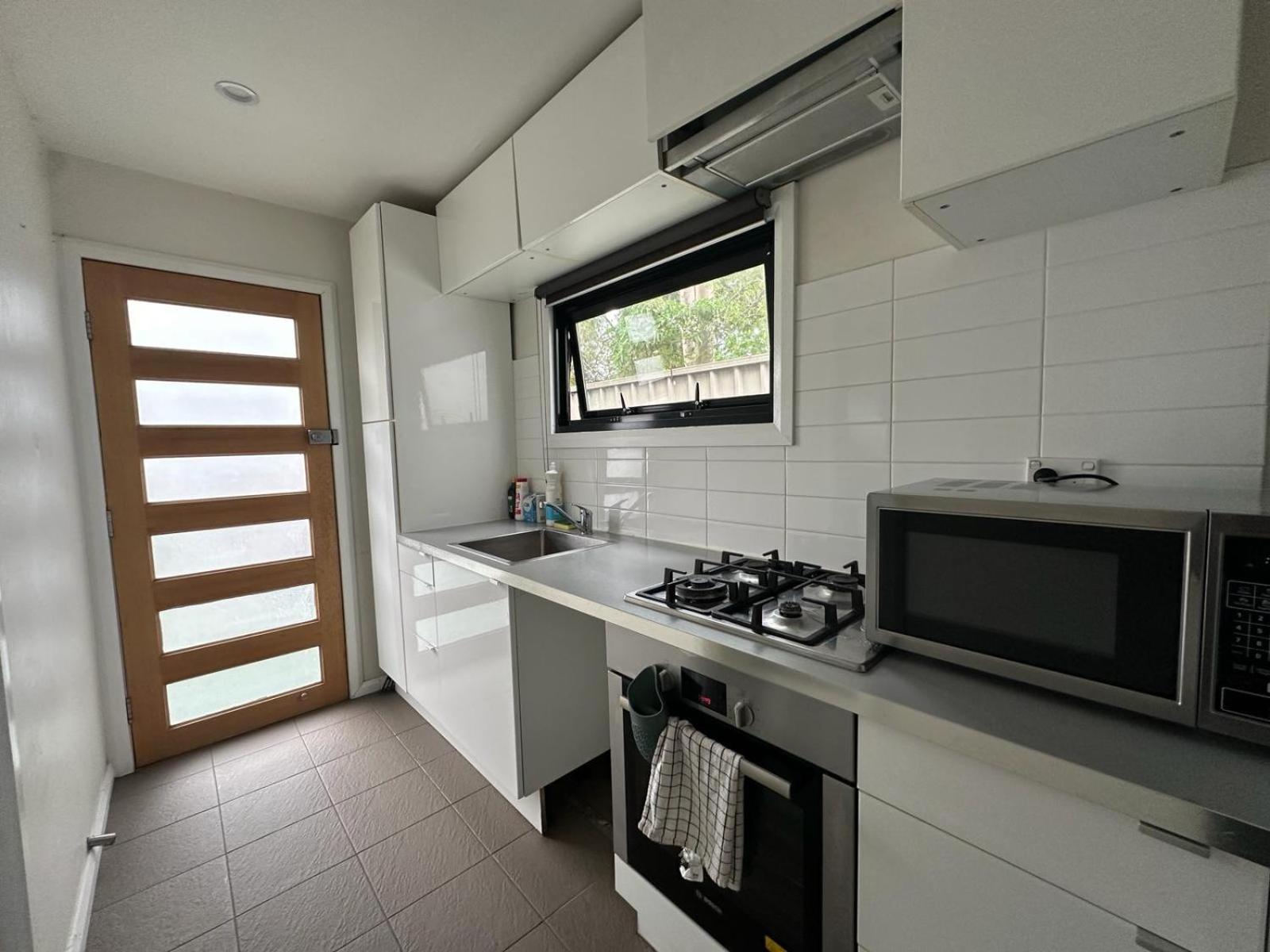 Dynamic 2 Bedroom Close To Buzz Darling St 2 E-bikes Included *