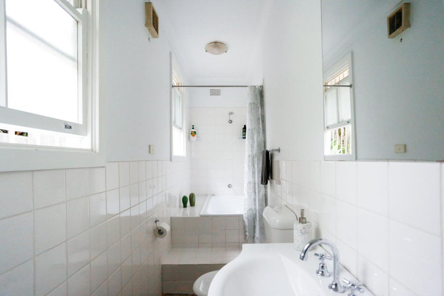 Elegant 2 Bedroom On The Edge Of Downtown Dowling St 2 E-bikes Included Sydney