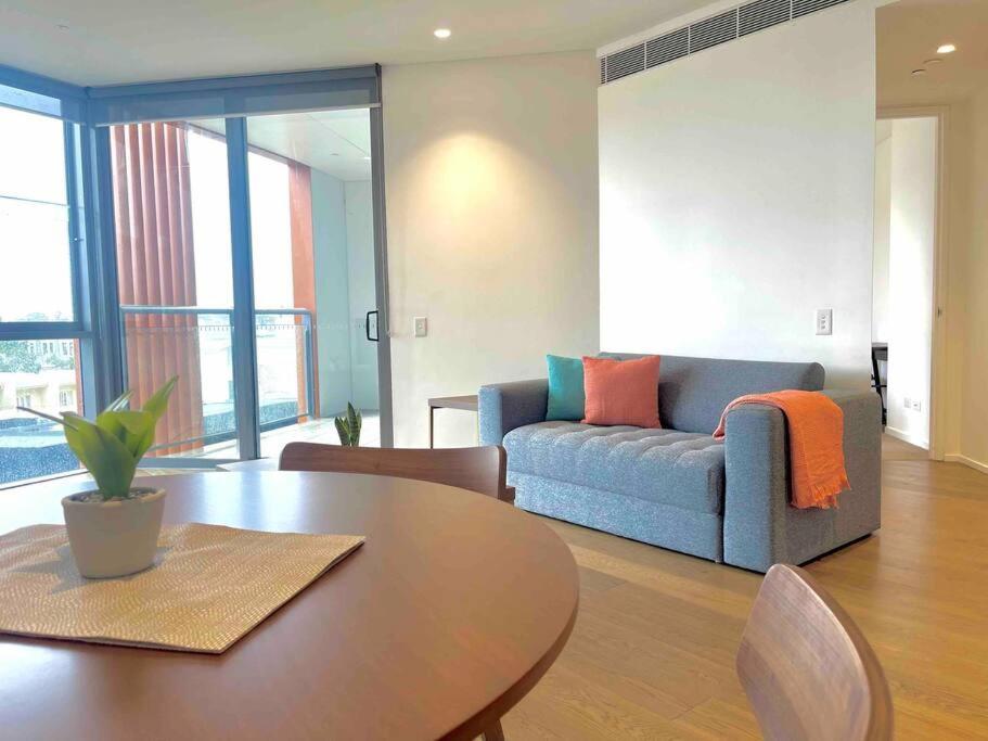 Side Beauty @ Chippendale 1 Bedroom Aircon *