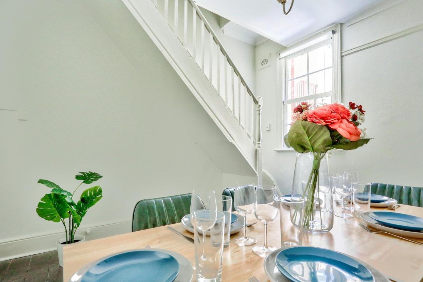 2 Bedroom House Darling Harbour Kent St Sydney