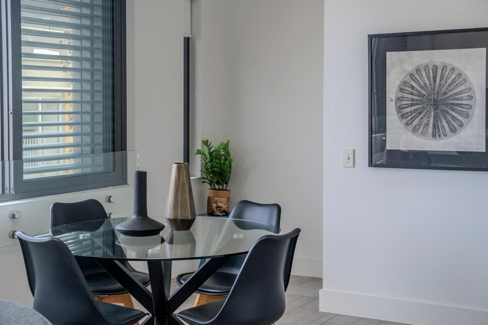 Stylish 2br Top-level Unit With Lift Near Bondi *