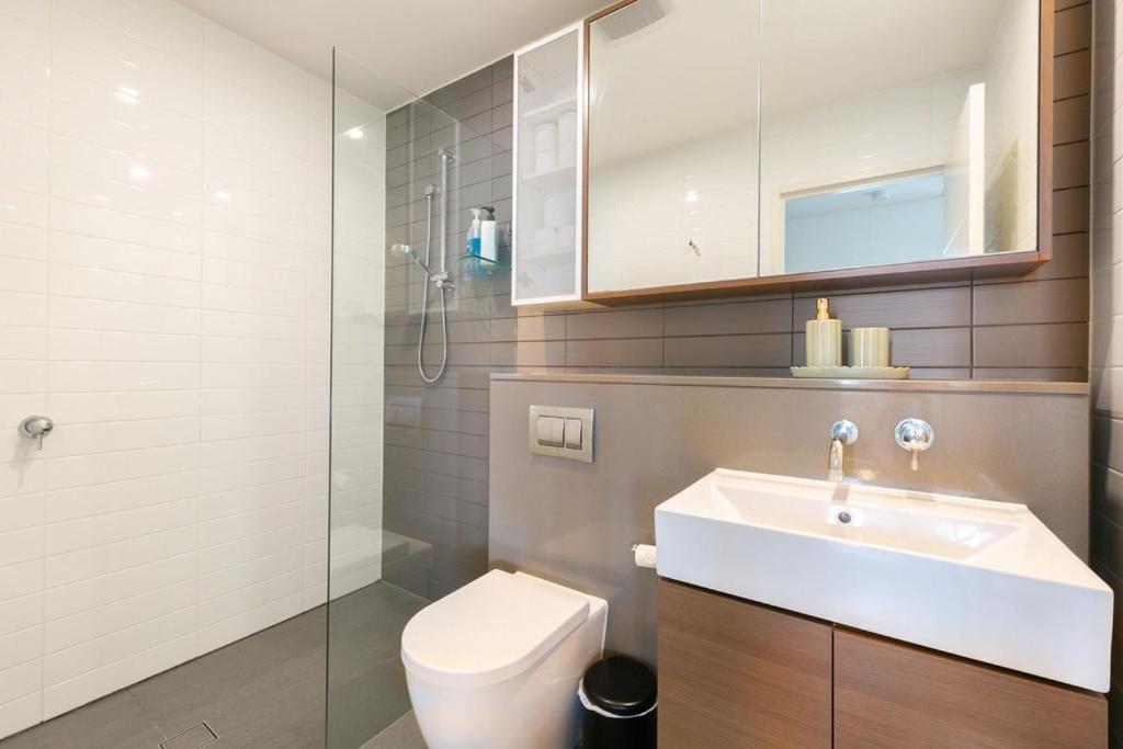 Waterview 2 Bedder, Very Quiet! Near Olympic Park Sydney