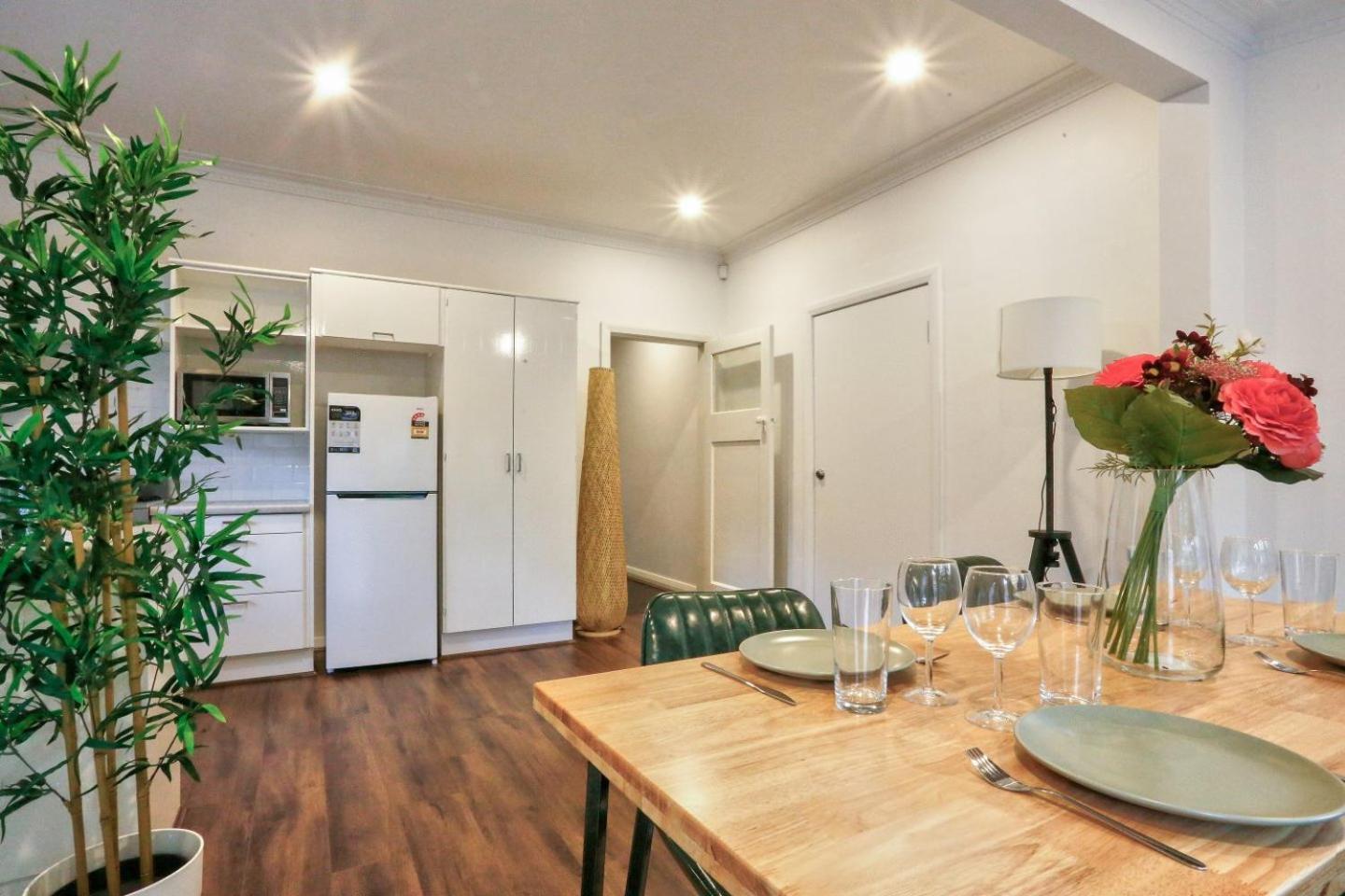 Spacious 3 Bedroom On The Edge Of Downtown Herford St 2 E-bikes Included Sidney