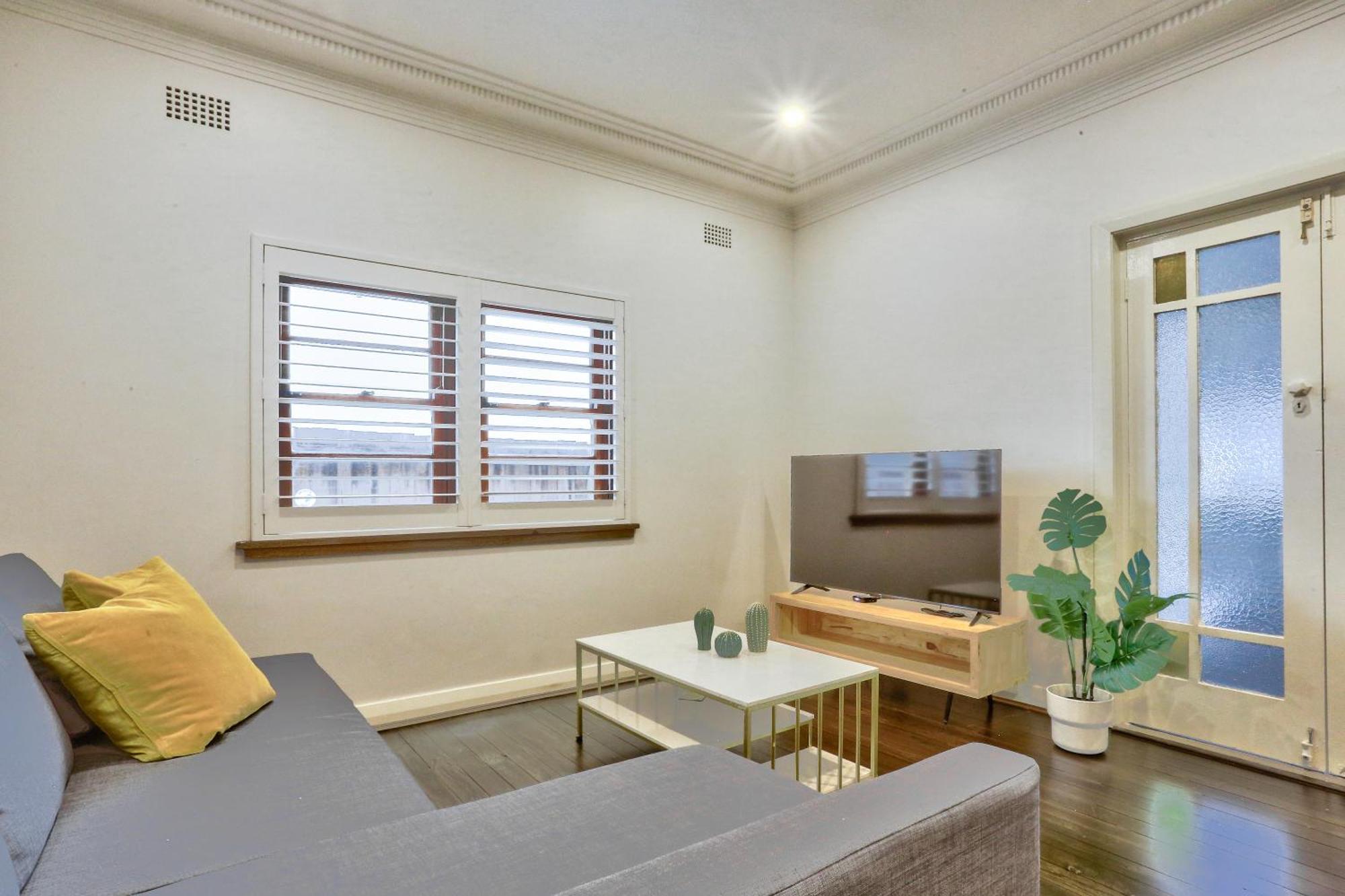 Casa de férias Spacious 3 Bedroom On The Edge Of Downtown Herford St 2 E-bikes Included Sidney