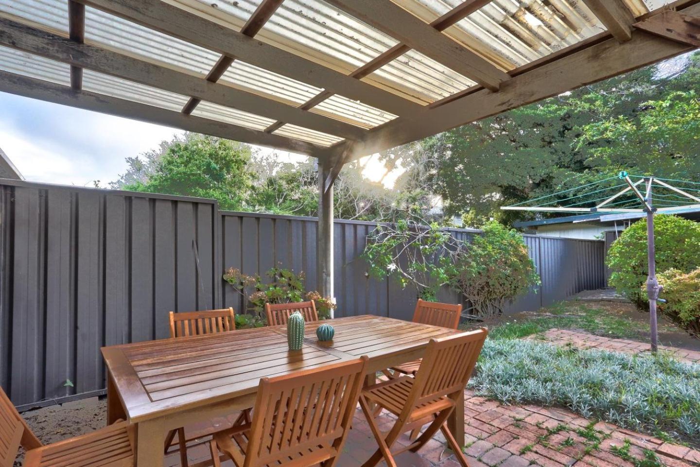 Spacious 3 Bedroom On The Edge Of Downtown Herford St 2 E-bikes Included *