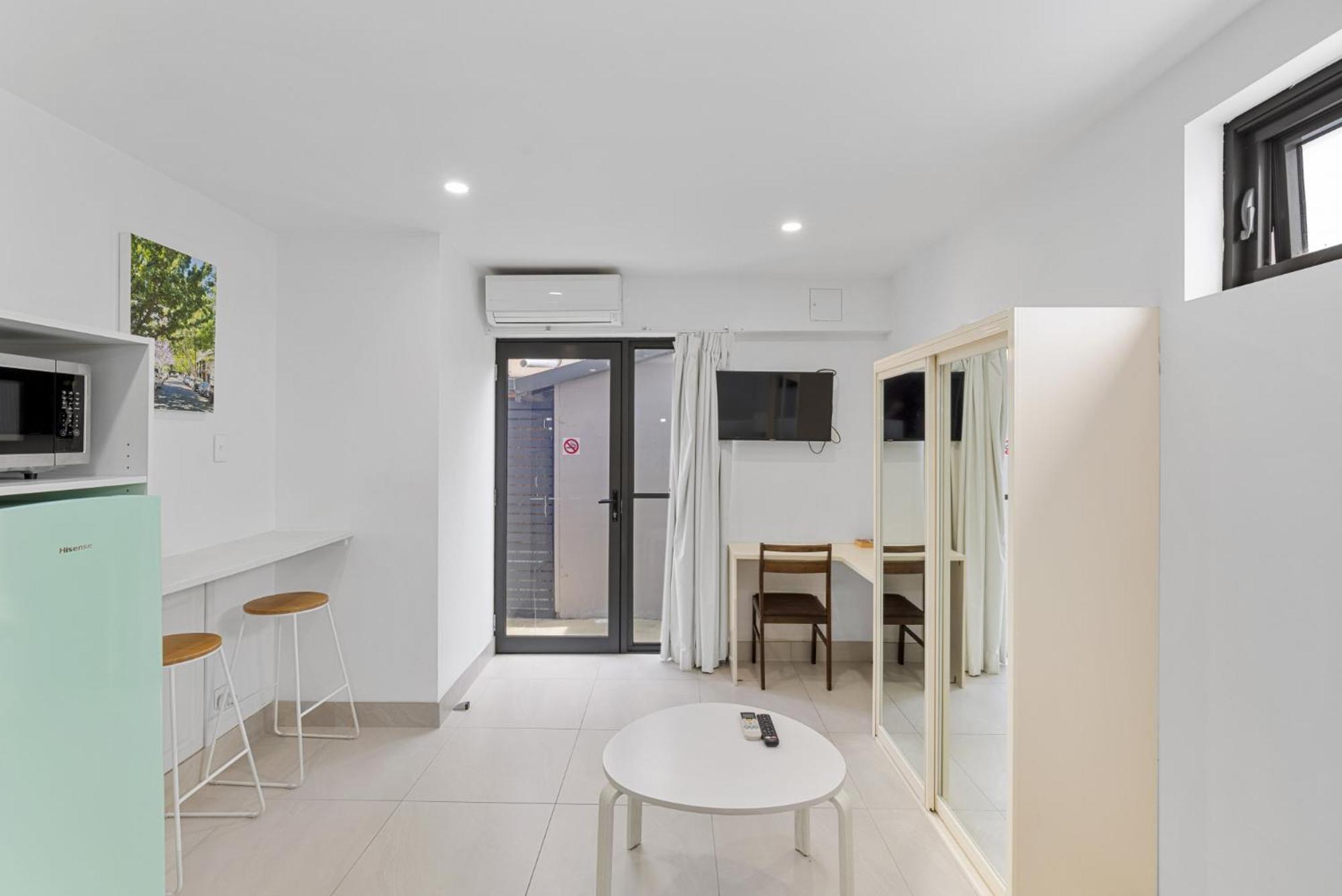 Snug Studio In Surry Hills' Heart Apartment *
