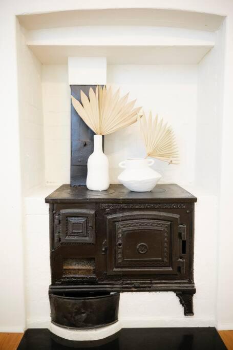 Apartment Waterfront - Designer Curated @ The Rocks *
