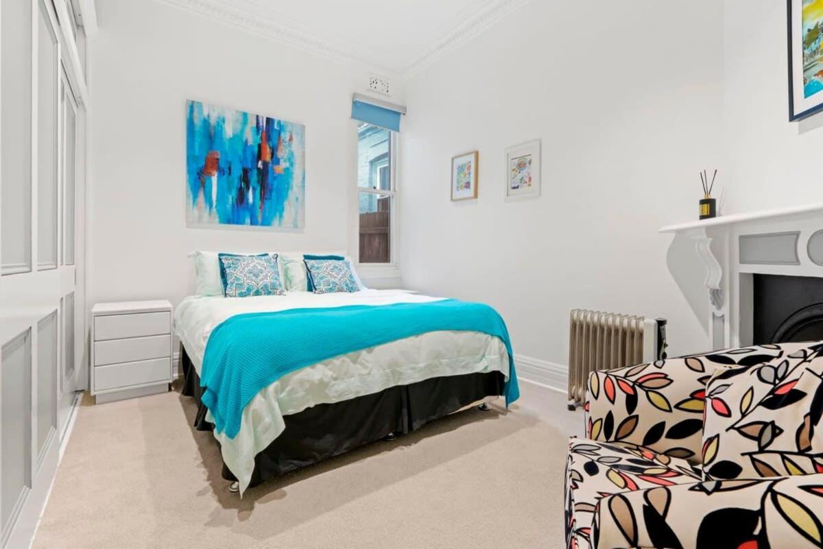 Bright In Trendy Newtown Close To The Park Holiday home