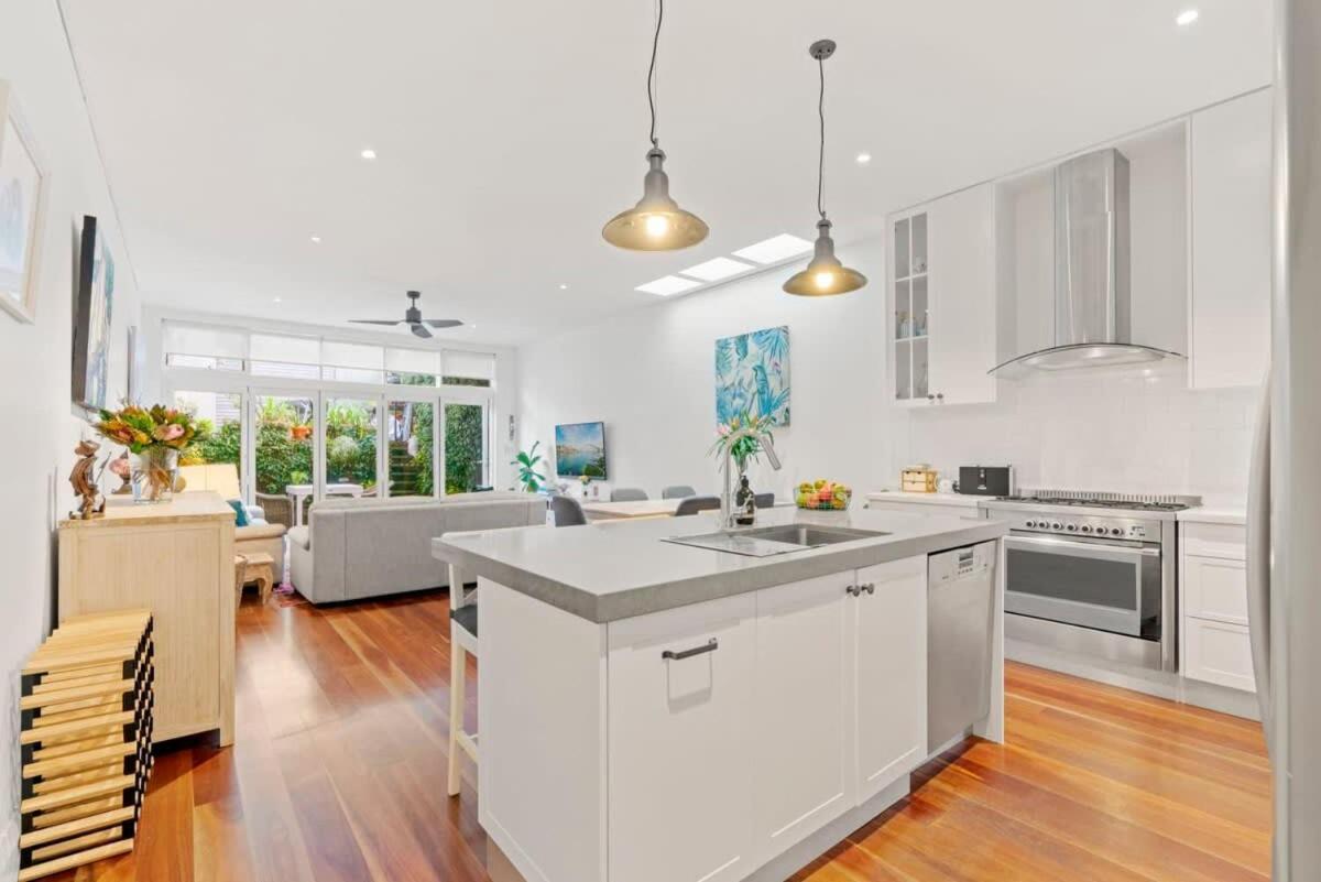 Bright In Trendy Newtown Close To The Park Holiday home