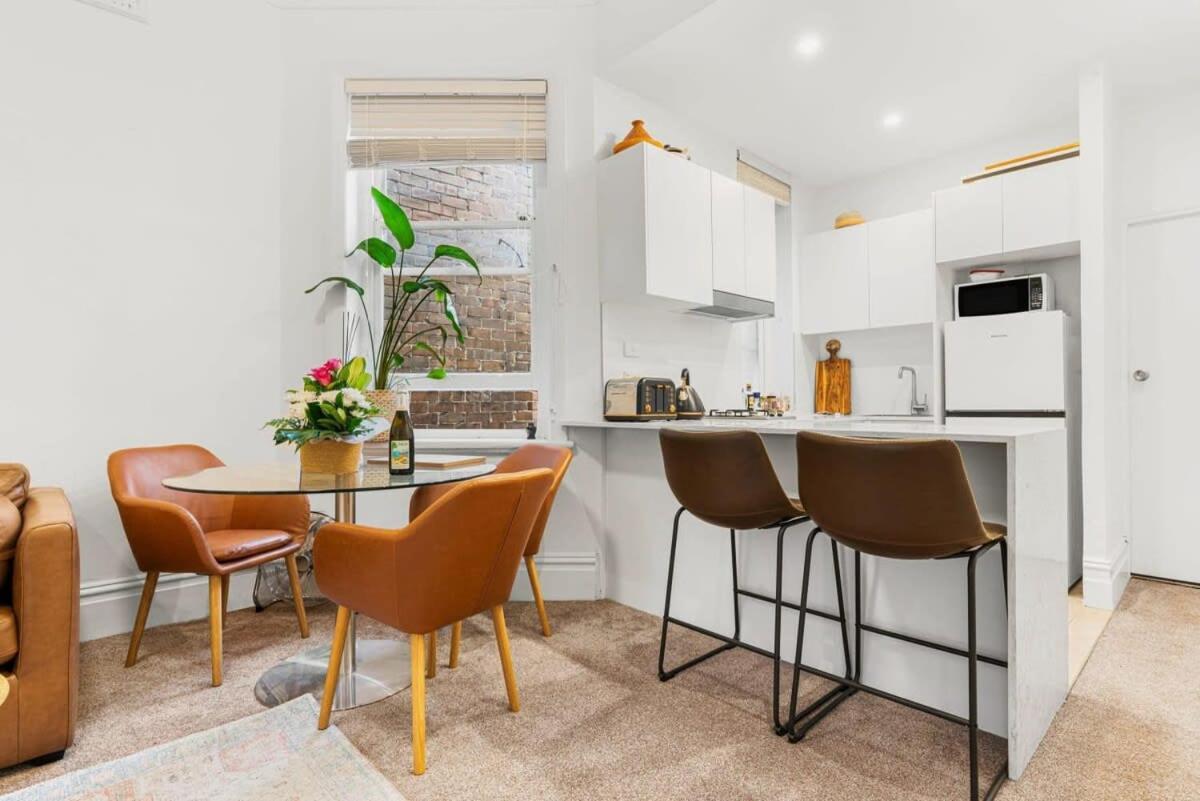 Apartment Spacious Boutique In Beautiful Art Deco Block Sydney