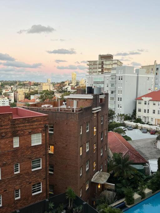 Elizabeth Bay Potts Point * Sidney