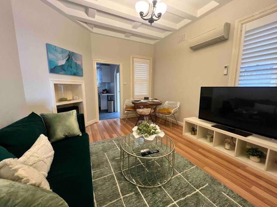 Green Stays Apartment