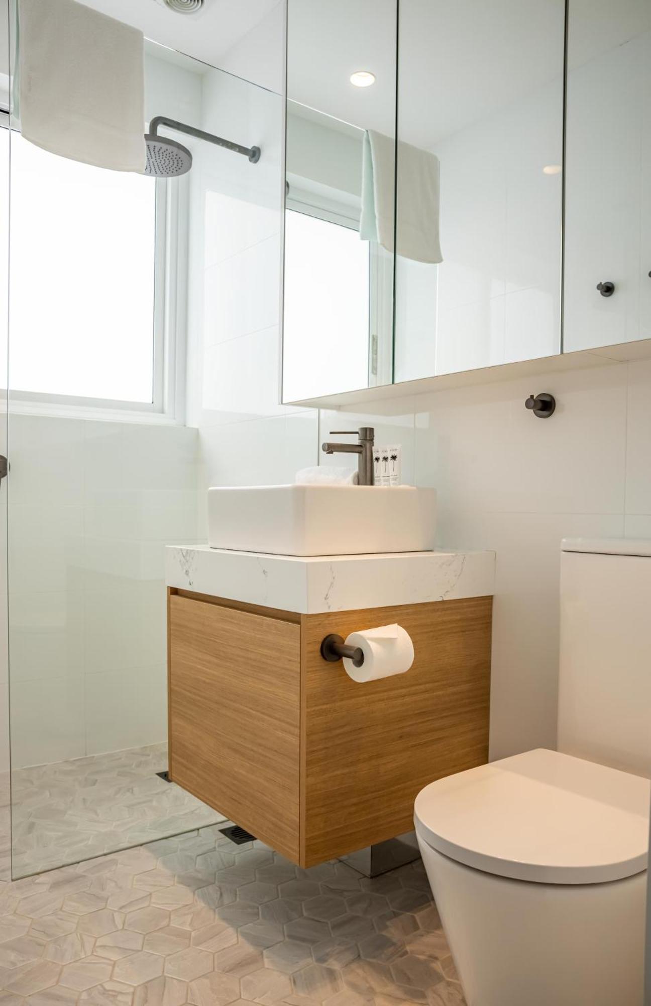 Apartment Chic Footsteps From Manly Beach