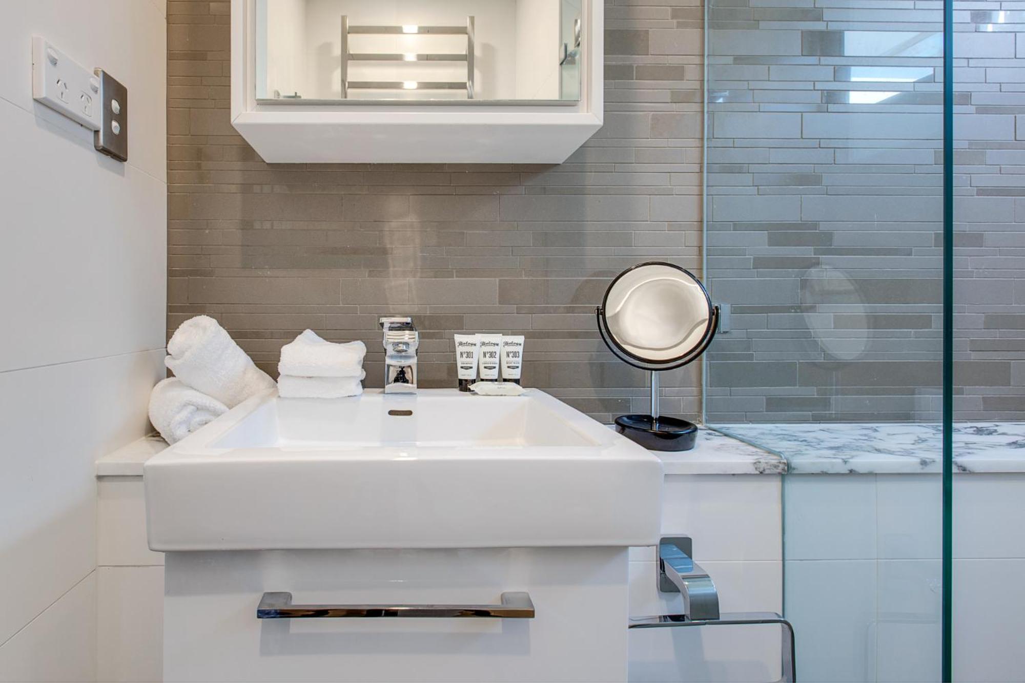 Explore From Stylish North Shore *