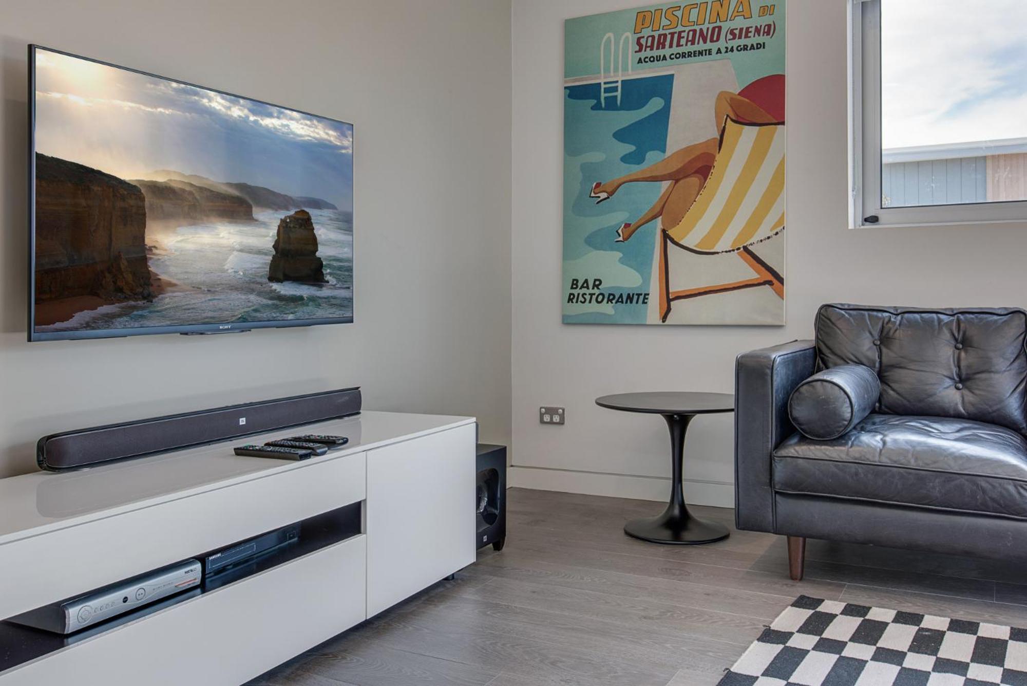 Explore From Stylish North Shore *