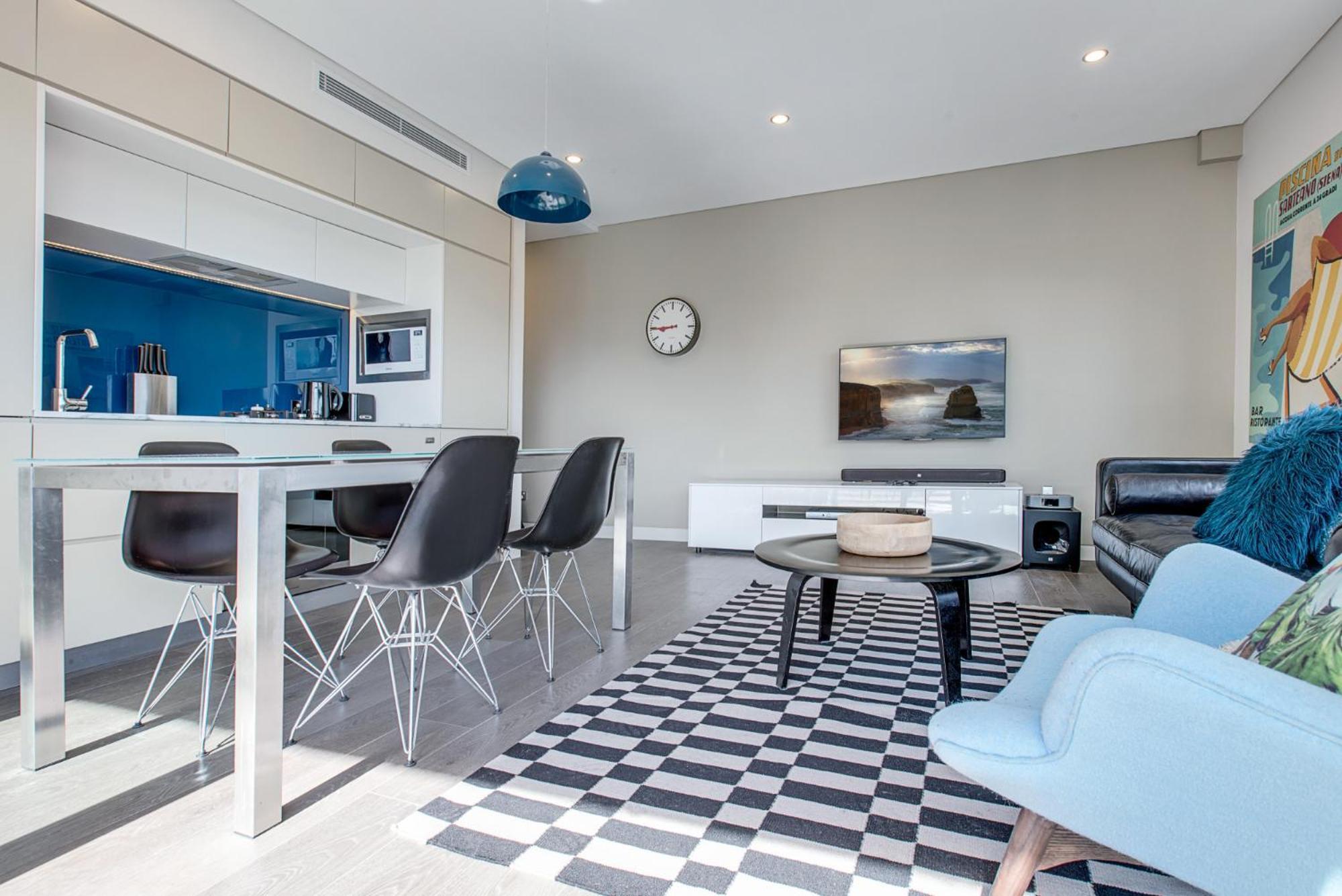 Explore From Stylish North Shore