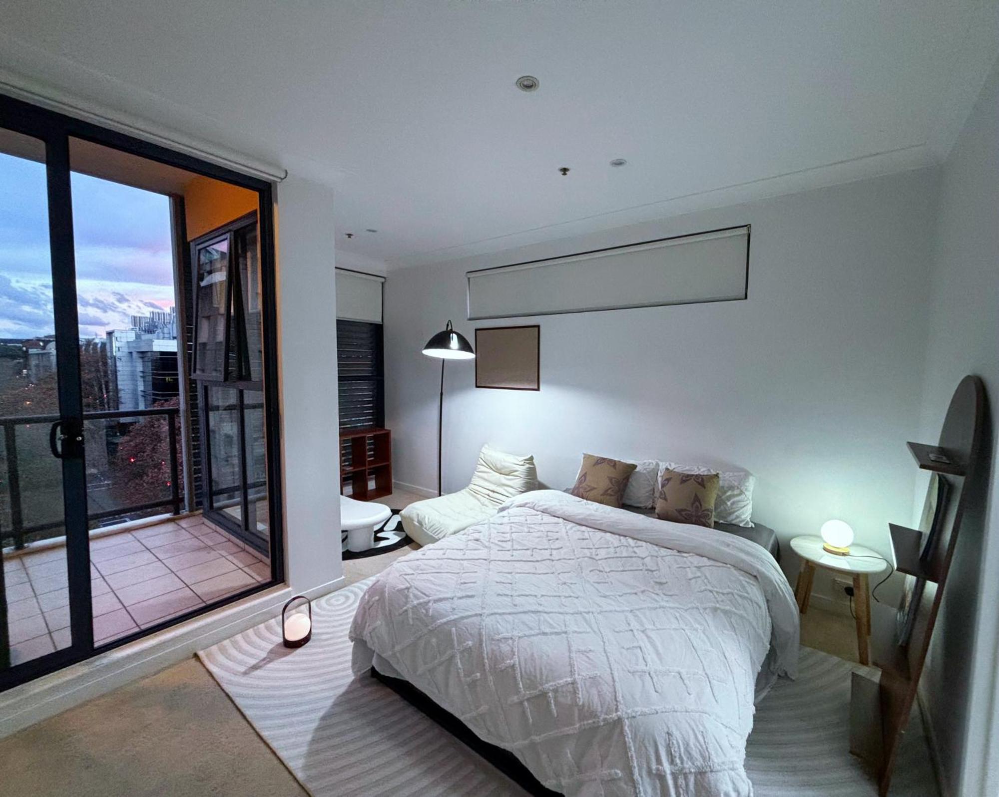 Private With Balcony Apartment Sydney