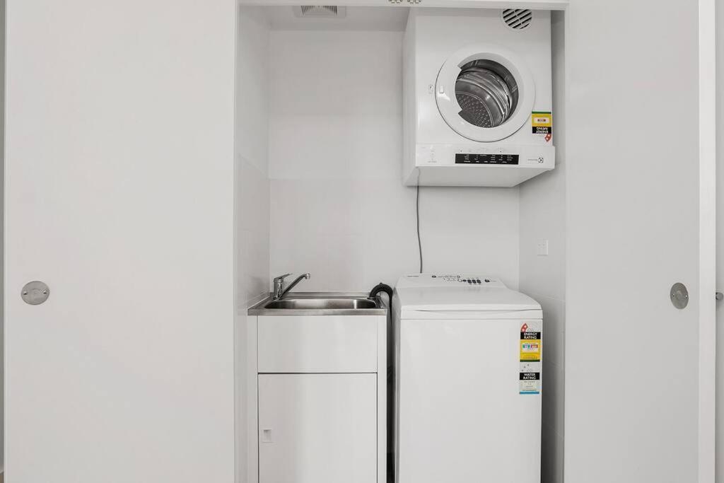 Macquarie Park Corporate One Bedroom Moo05807 Apartment