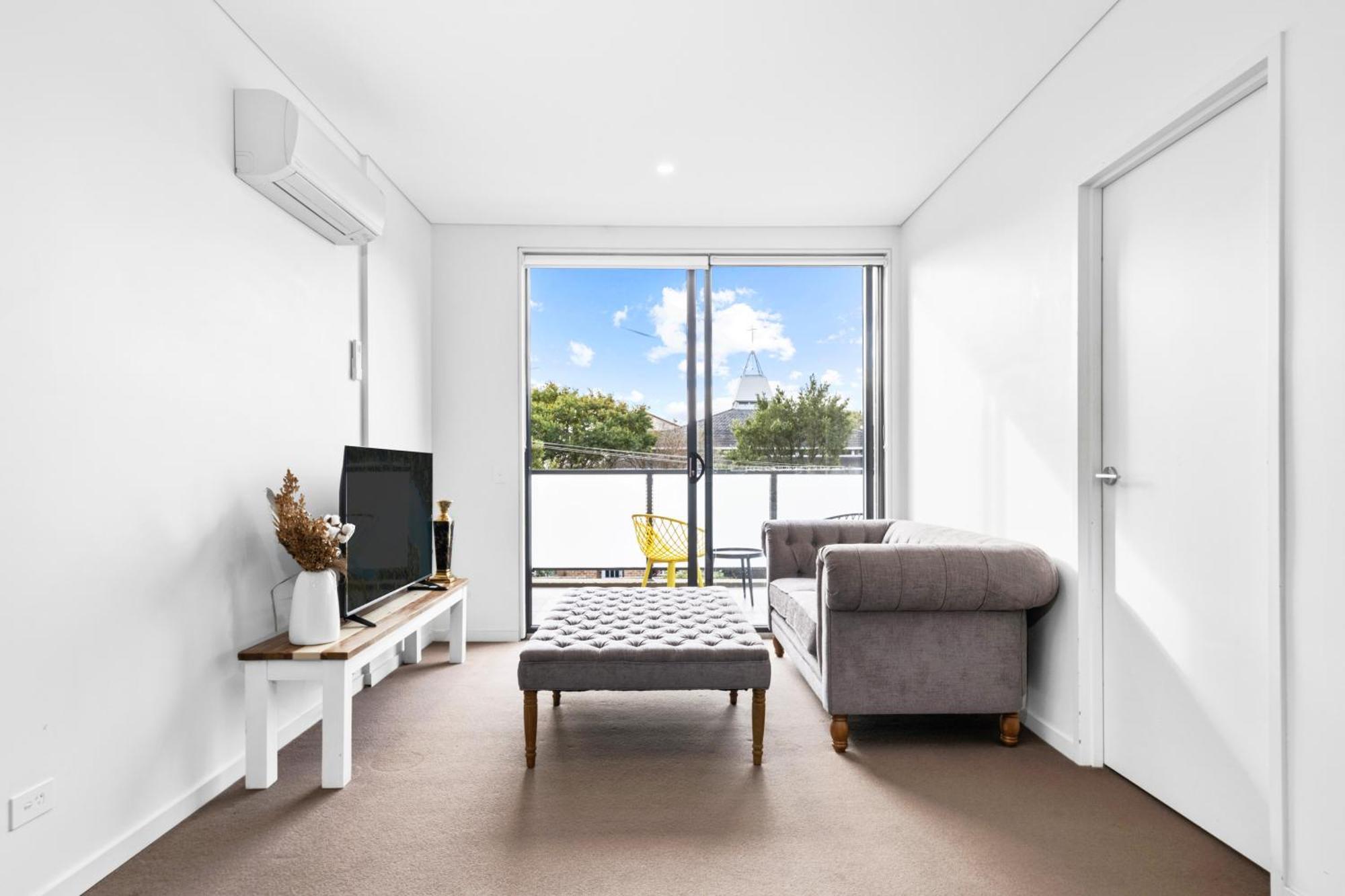 Lovely In Manly Vale Apartment