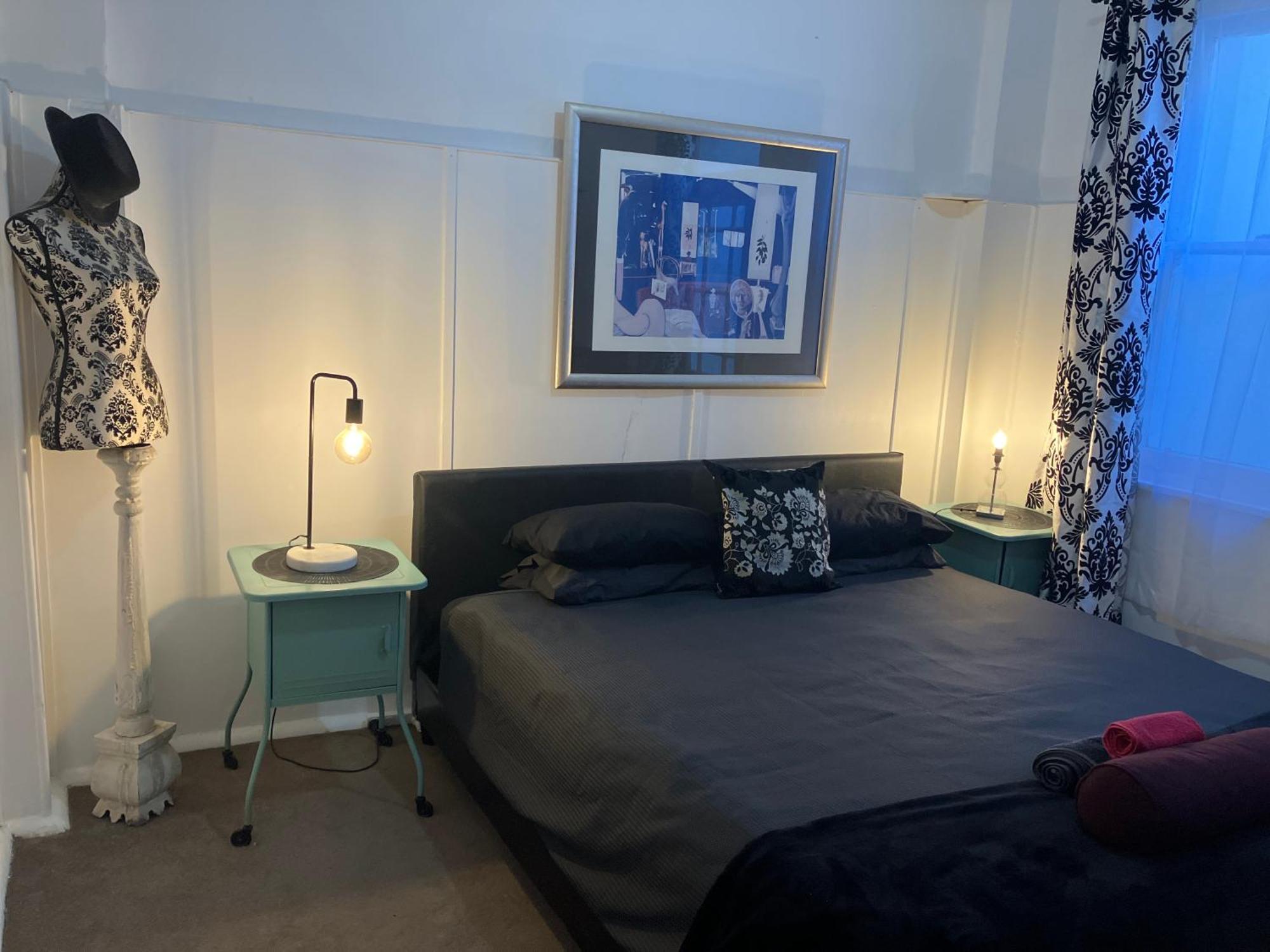 Sleeping Up To 4 With Rooftop Terrace Apartment