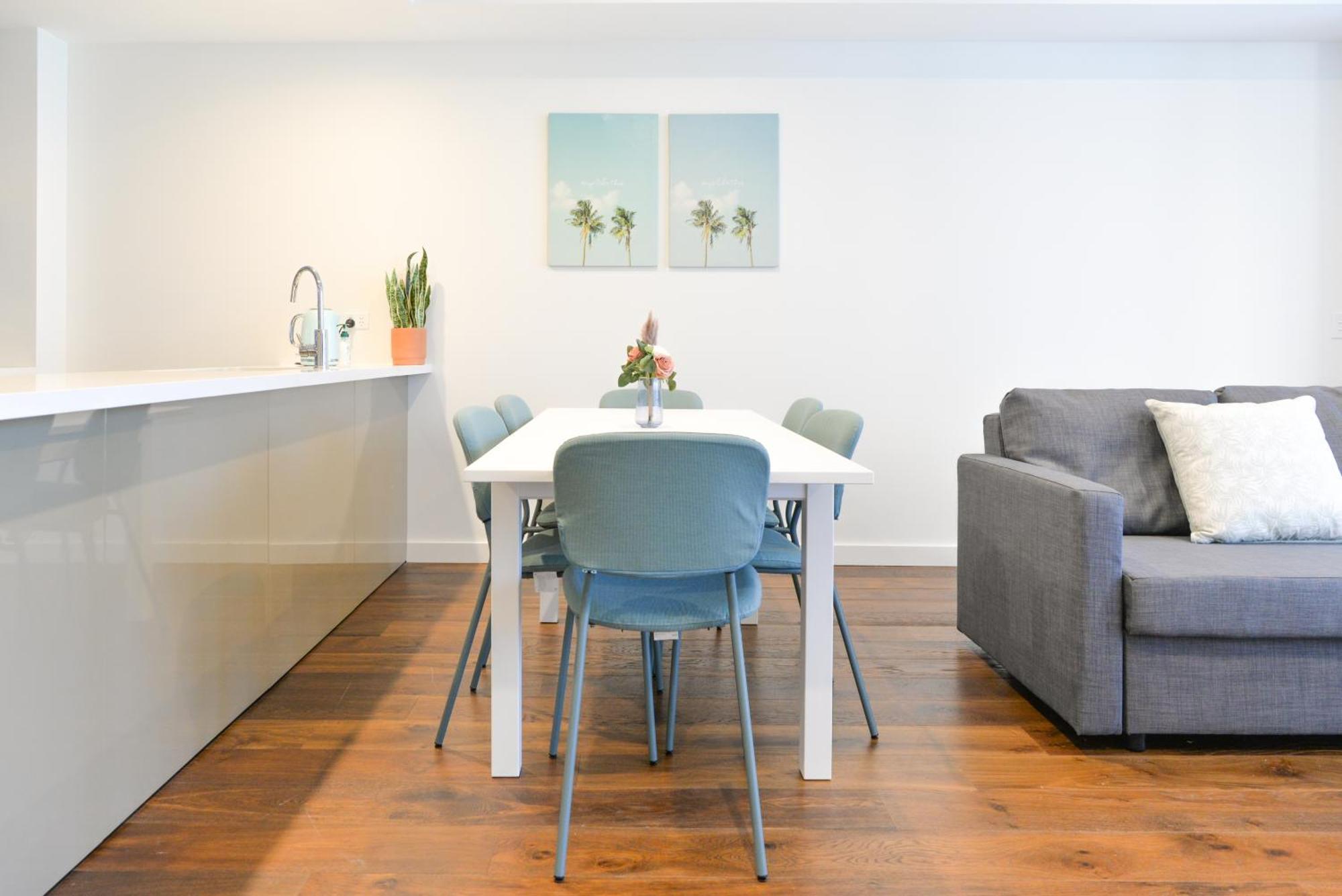 Cbd Modern 2 Bedroom Sydney